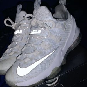 Lebron 13 Low size 8